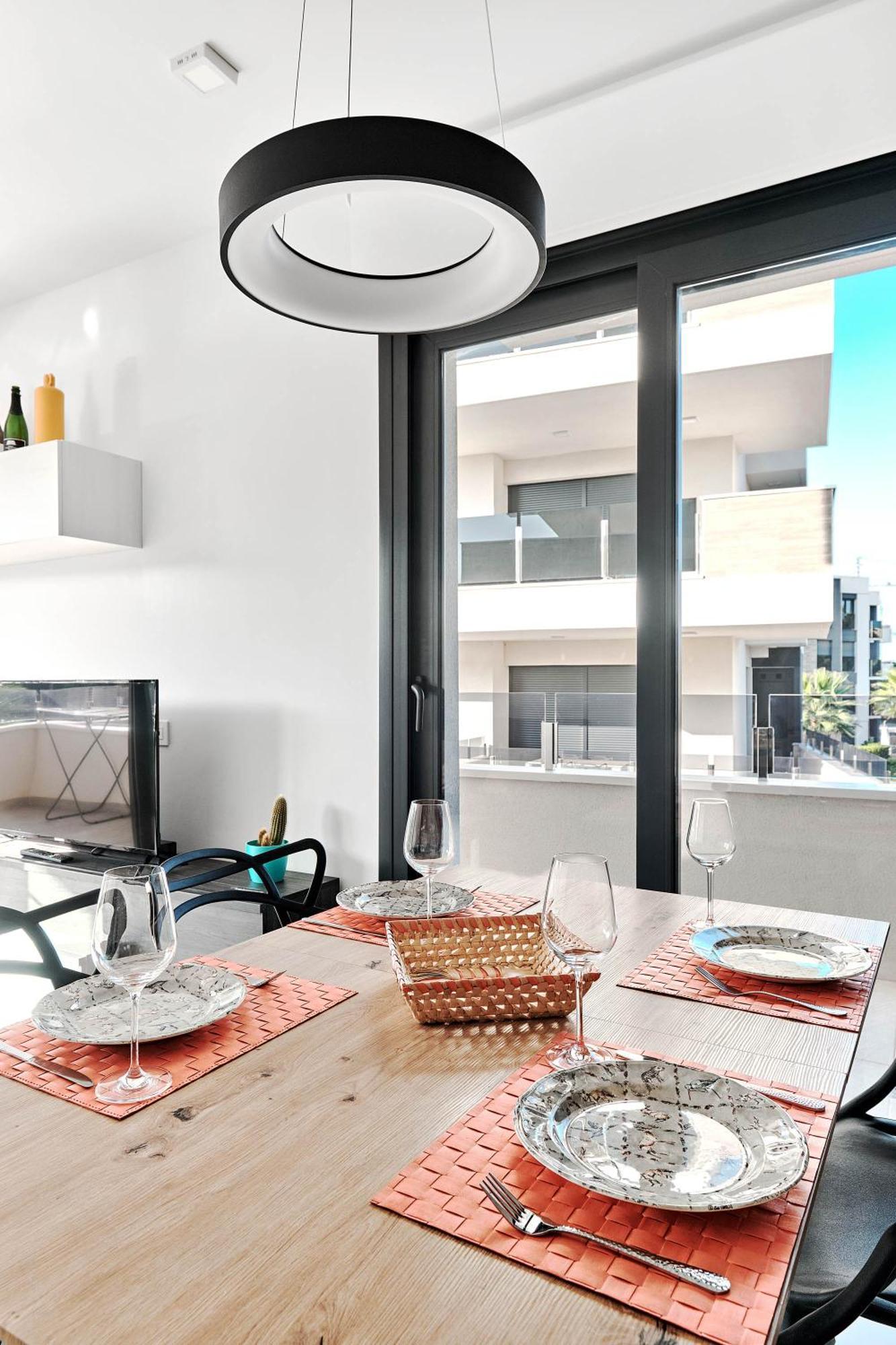Sunrise New With Pool Appartement